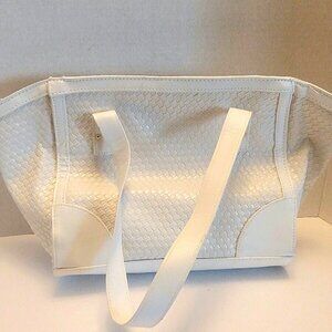 Avon White Weave Shoulder Bag